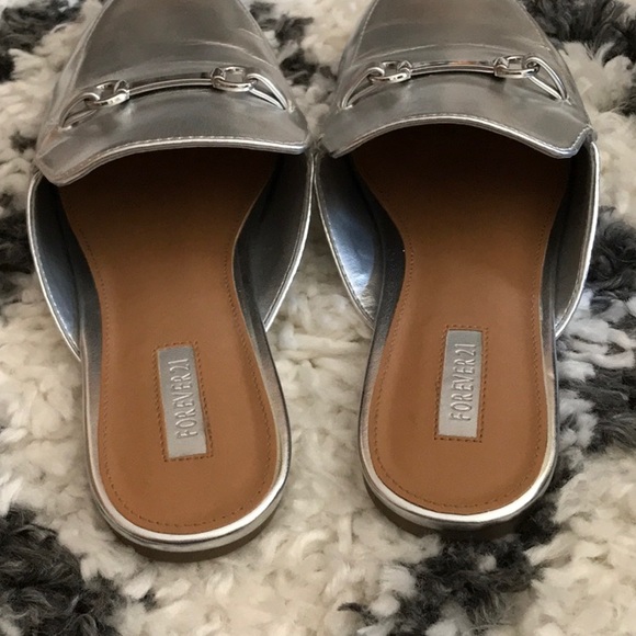 Silver Slips - Picture 3 of 4